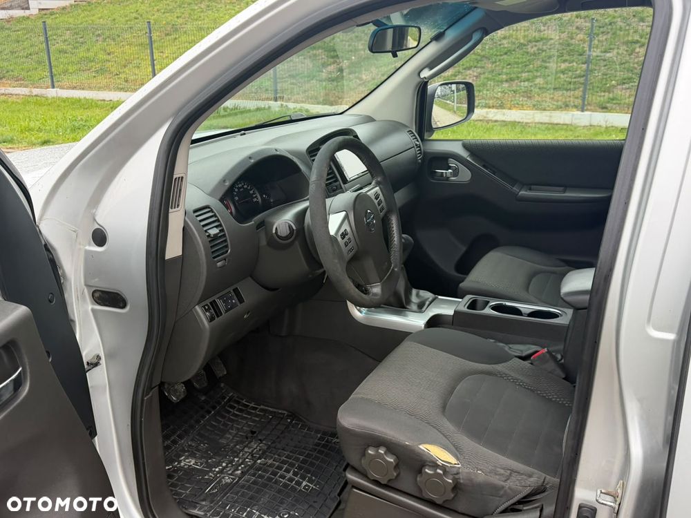Nissan Navara XE - 19