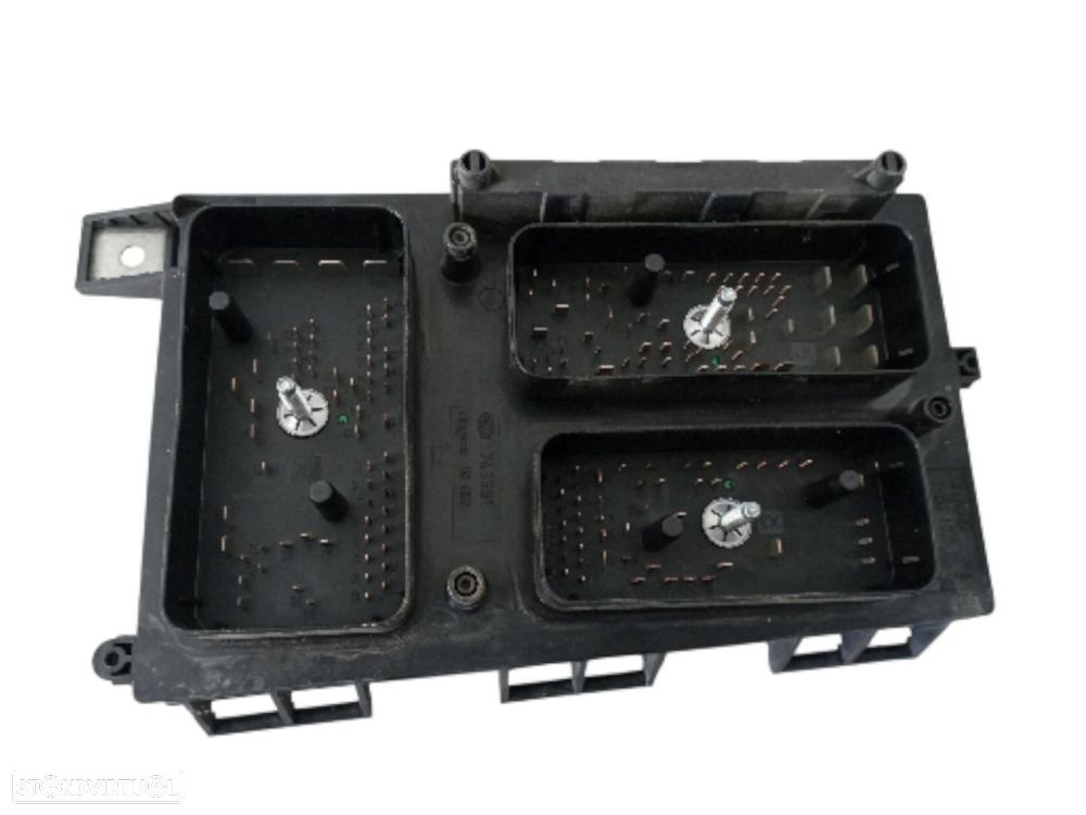 CAIXA DE RELES FUSÍVEIS OPEL ASTRA H GTC - 3