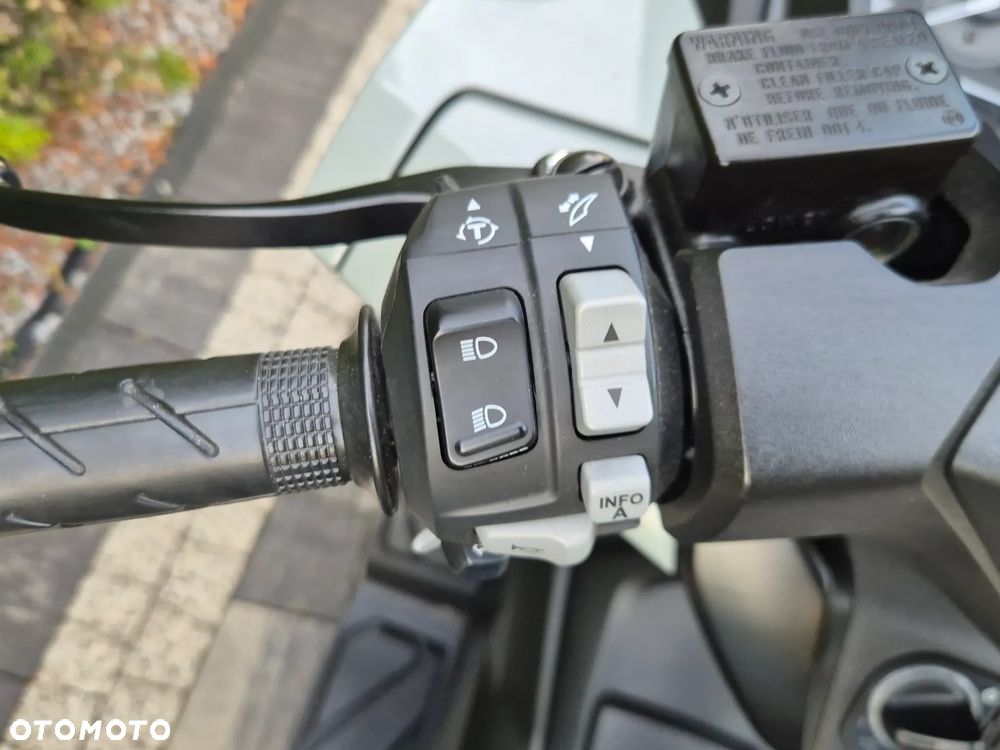Honda NSS - 13