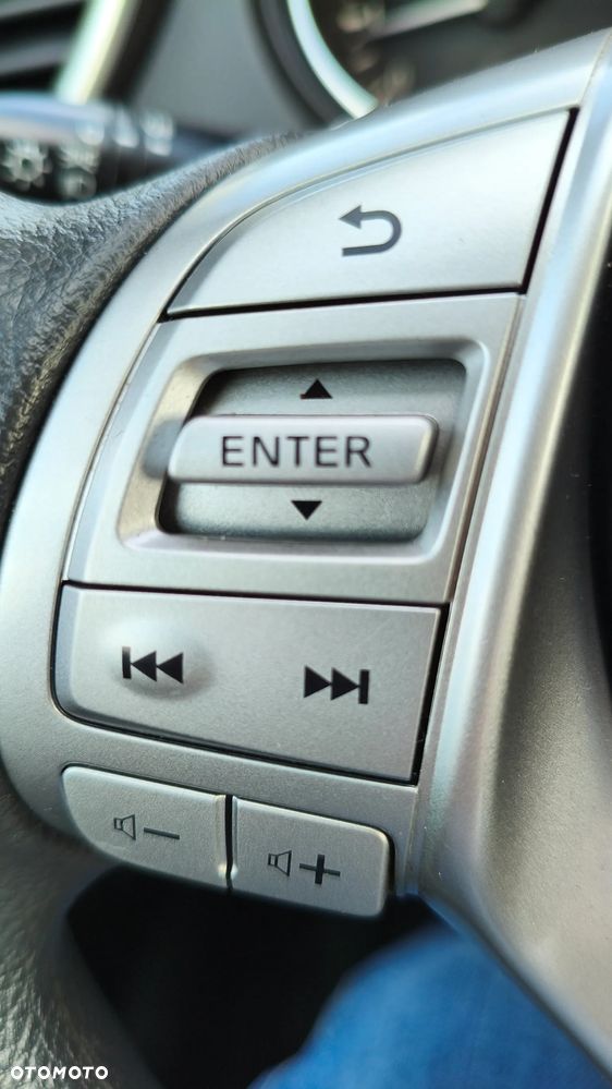 Nissan Qashqai 1.6 DIG-T N-Connecta - 25