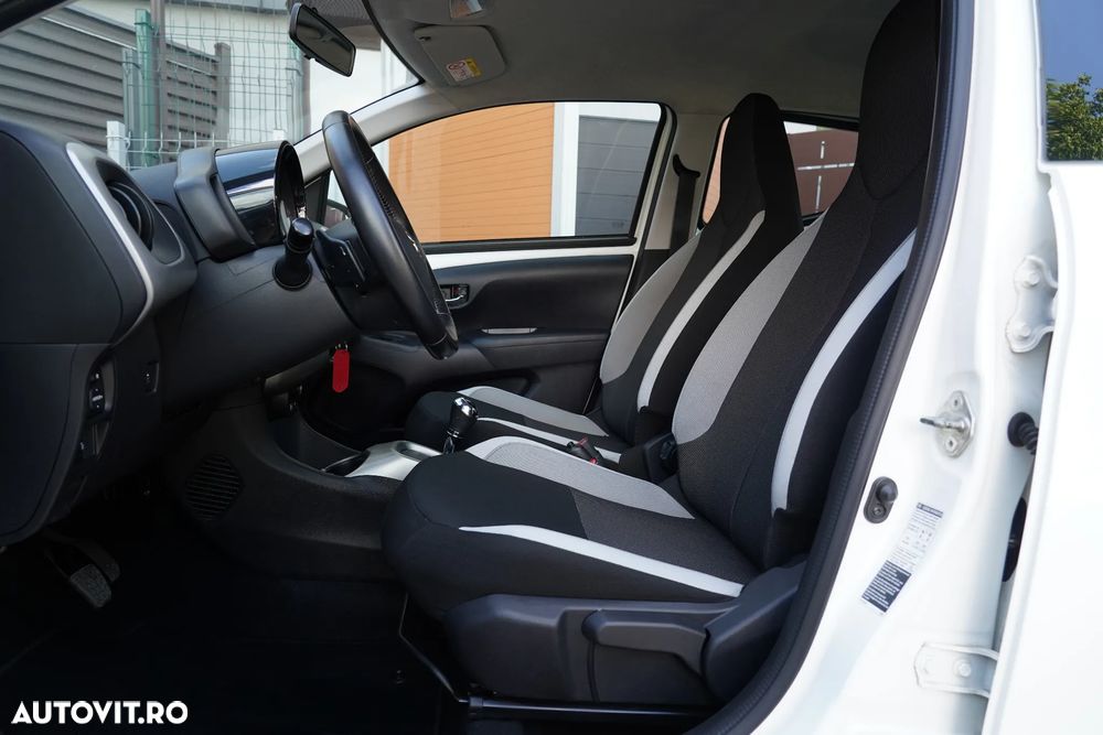 Toyota Aygo 1.0 MultiMode X - clusiv - 13