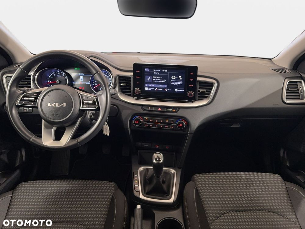 Kia XCeed - 16