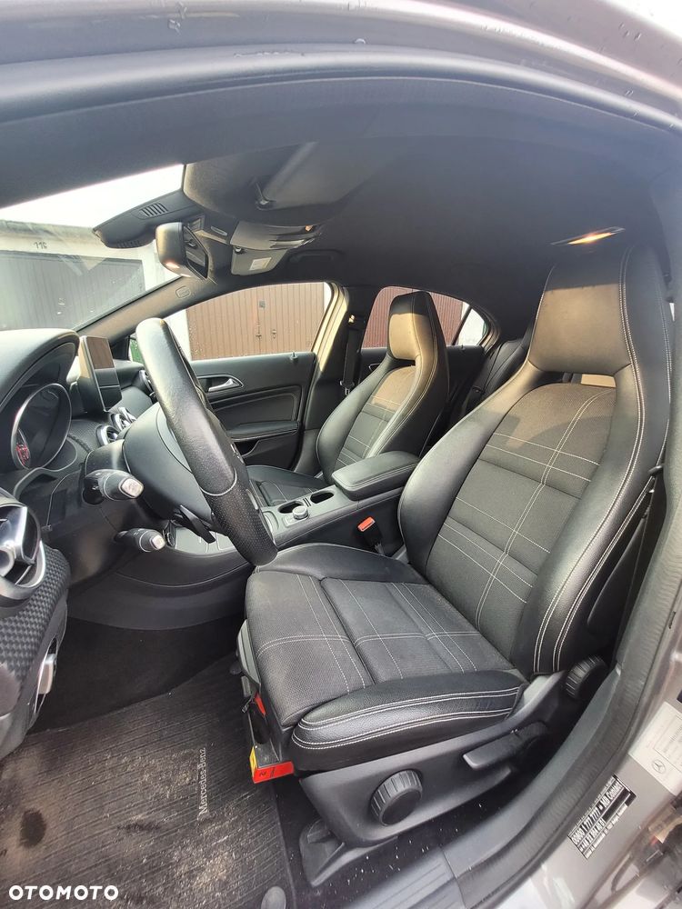 Mercedes-Benz Klasa A 200 7G-DCT Urban - 14