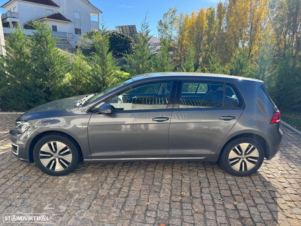 VW Golf - 4