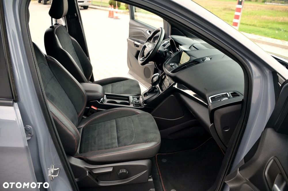 Ford Kuga - 18