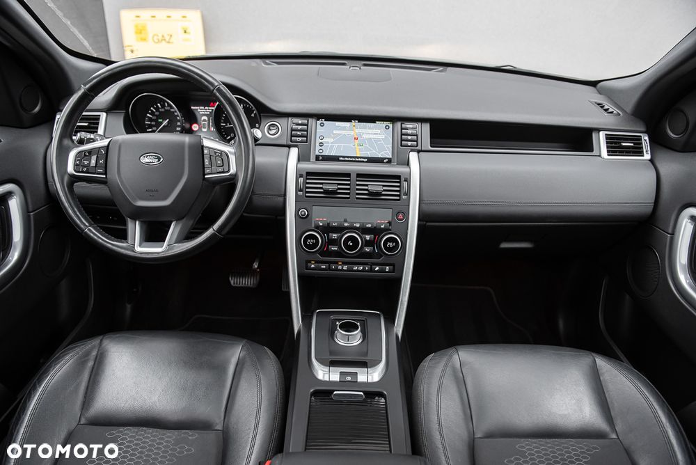 Land Rover Discovery Sport - 26
