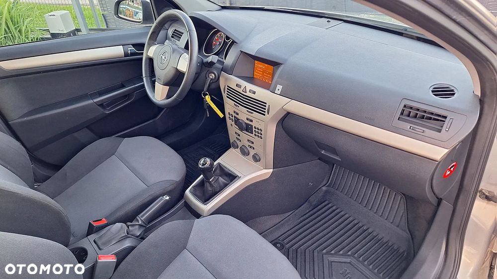Opel Astra 1.6 - 11