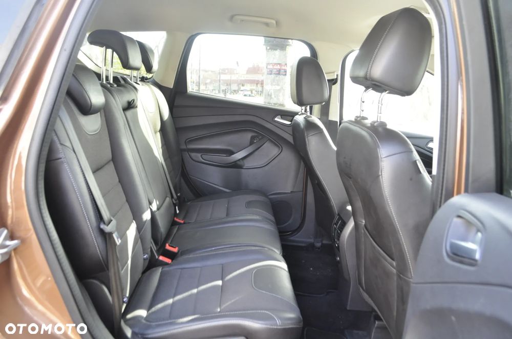 Ford Kuga 1.6 EcoBoost 2x4 Titanium - 7