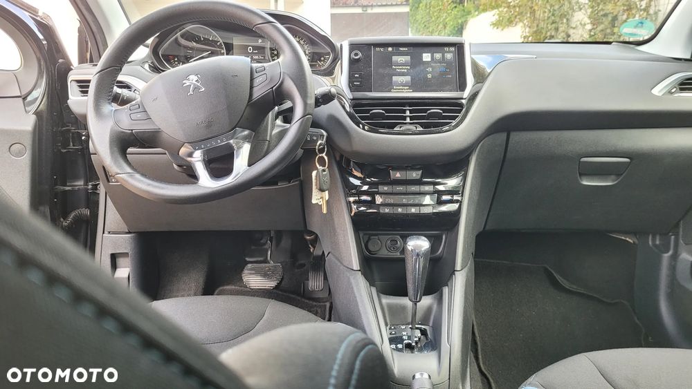 Peugeot 208 120 VTI Automatik Allure - 15