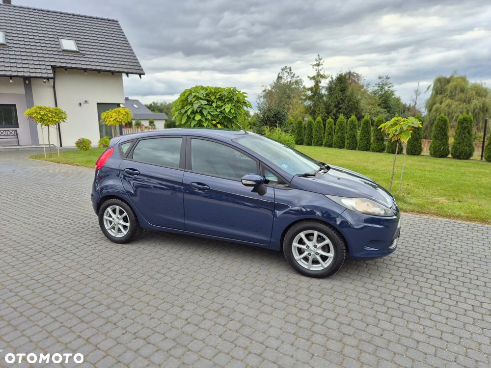 Ford Fiesta - 23