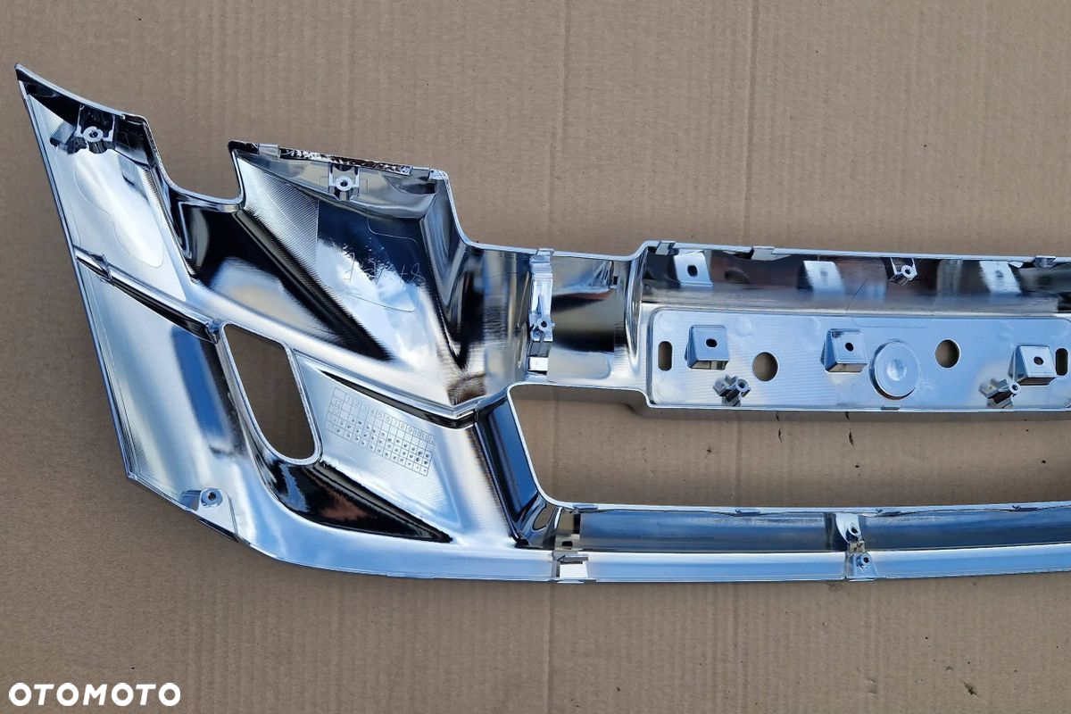 CHROM ATRAPA GRILL ISUZU D-MAX 12- - 4