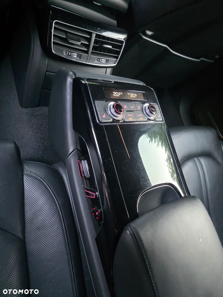Audi A8 4.2 TDI DPF quattro tiptronic - 32