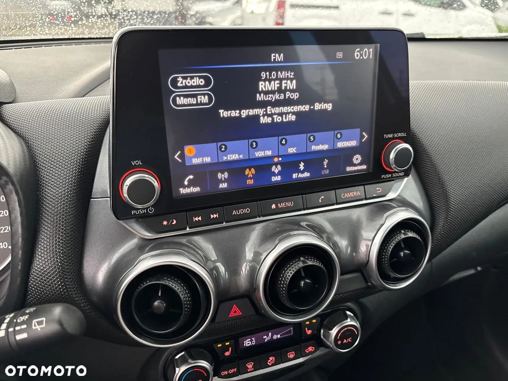 Nissan Juke 1.0 DIG-T N-Connecta - 25