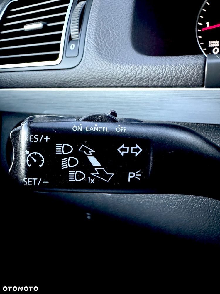 Volkswagen Touran - 26