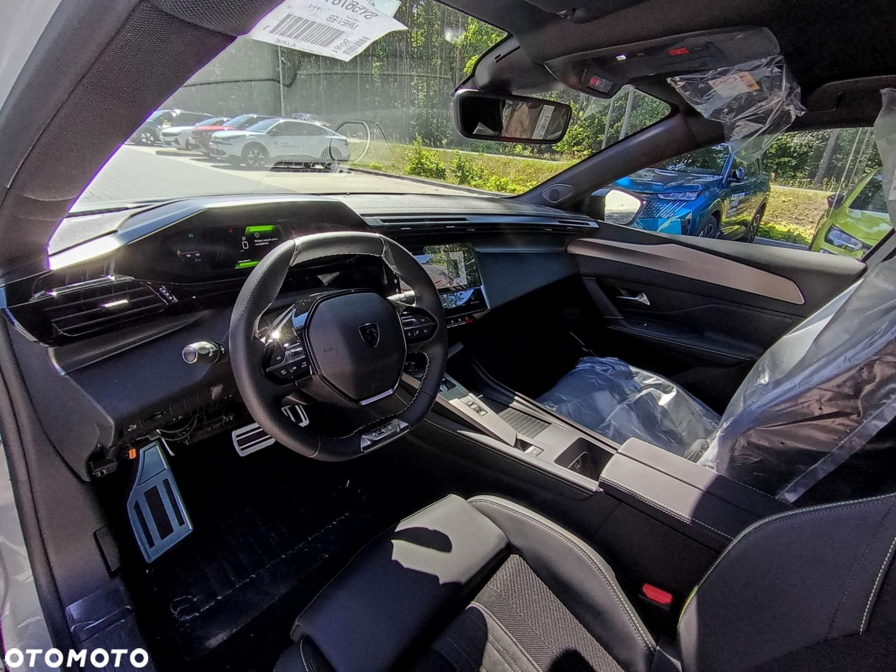 Peugeot 408 - 15