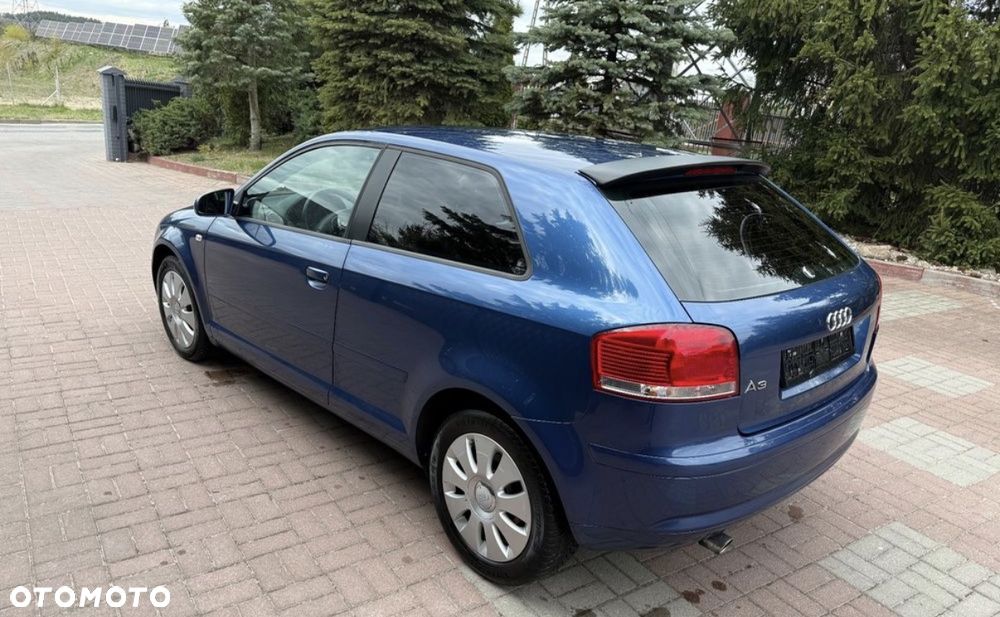 Audi A3 3-drzwiowe 1.6 Ambiente - 7