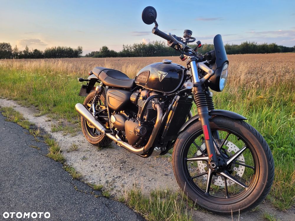Triumph Street Twin - 3