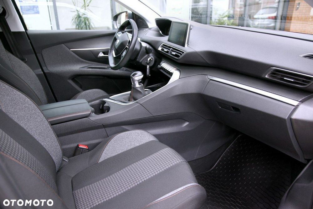 Peugeot 5008 - 11