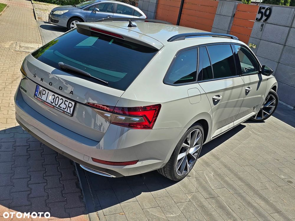 Skoda Superb 2.0 TDI DSG Sportline - 11