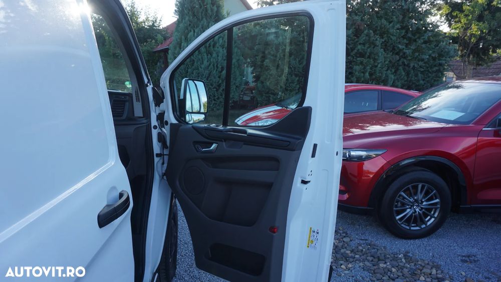 Ford Transit Custom - 8
