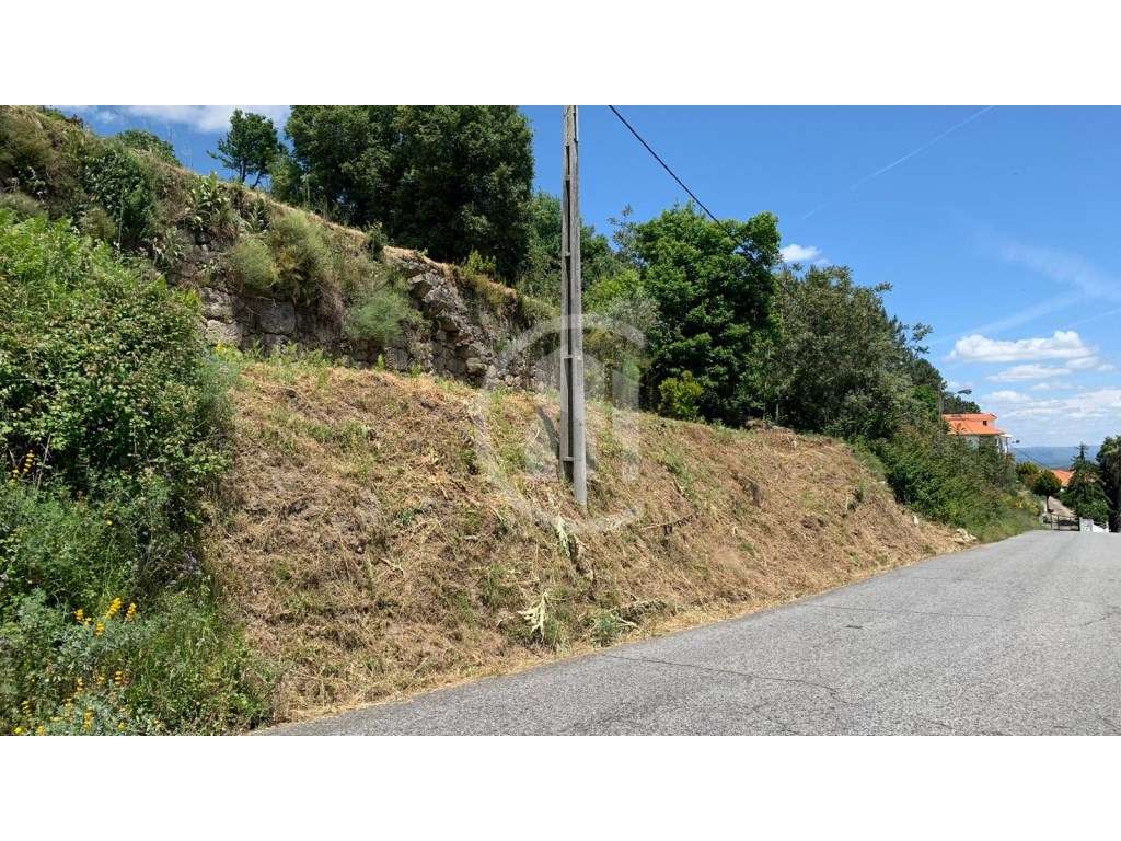 Terreno Urbanizável com 2.800 m² e Vistas Deslumbrantes para a Cova... - Grande imagem: 3/7