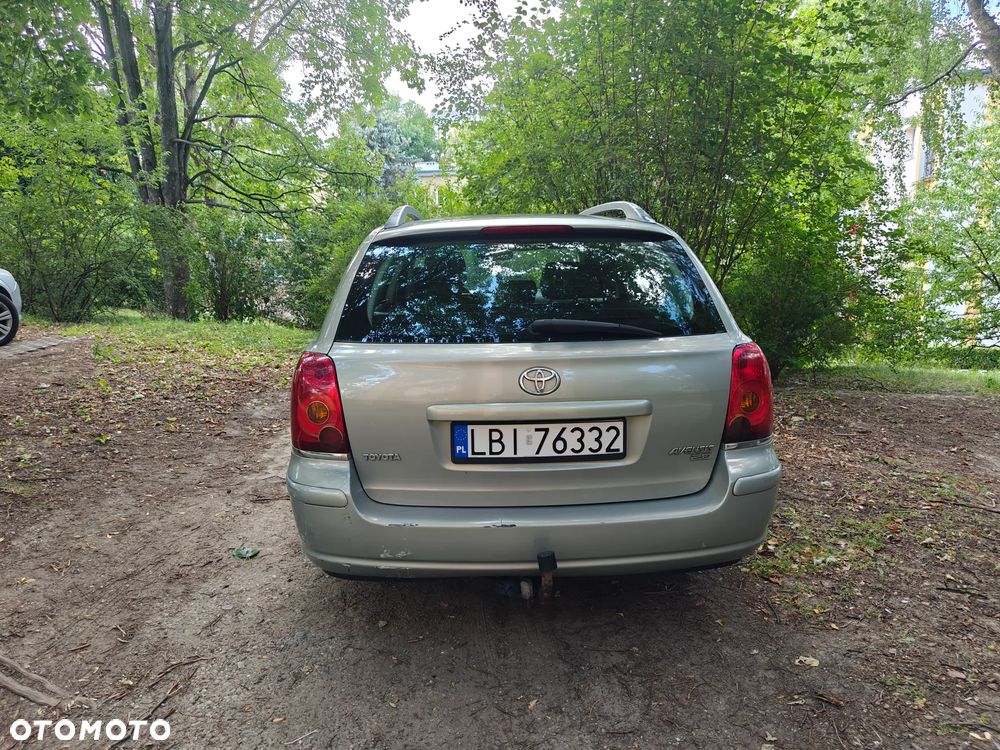 Toyota Avensis 2.0 VVT-i Prestige - 3