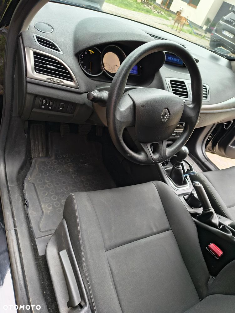 Renault Megane 1.5 dCi Expression - 11
