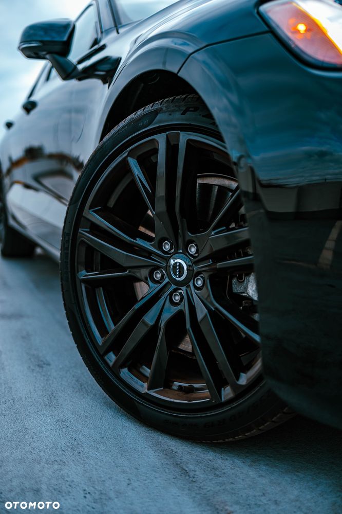 Volvo S60 T8 Recharge AWD Ultimate Dark - 5