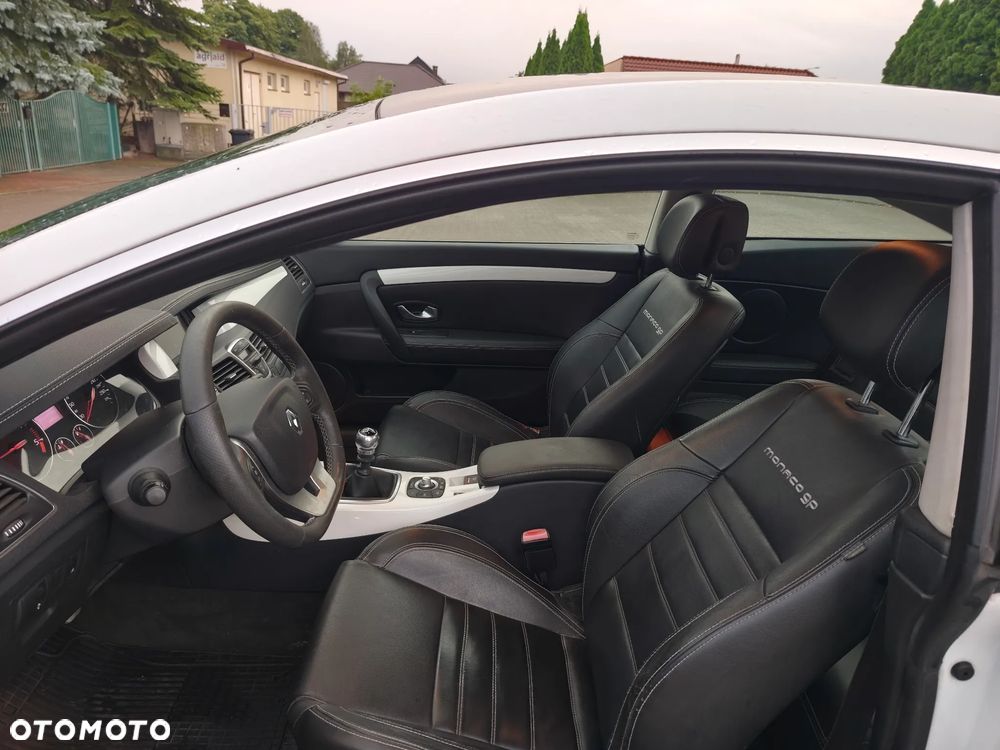 Renault Laguna dCi 180 FAP Monaco GP - 17