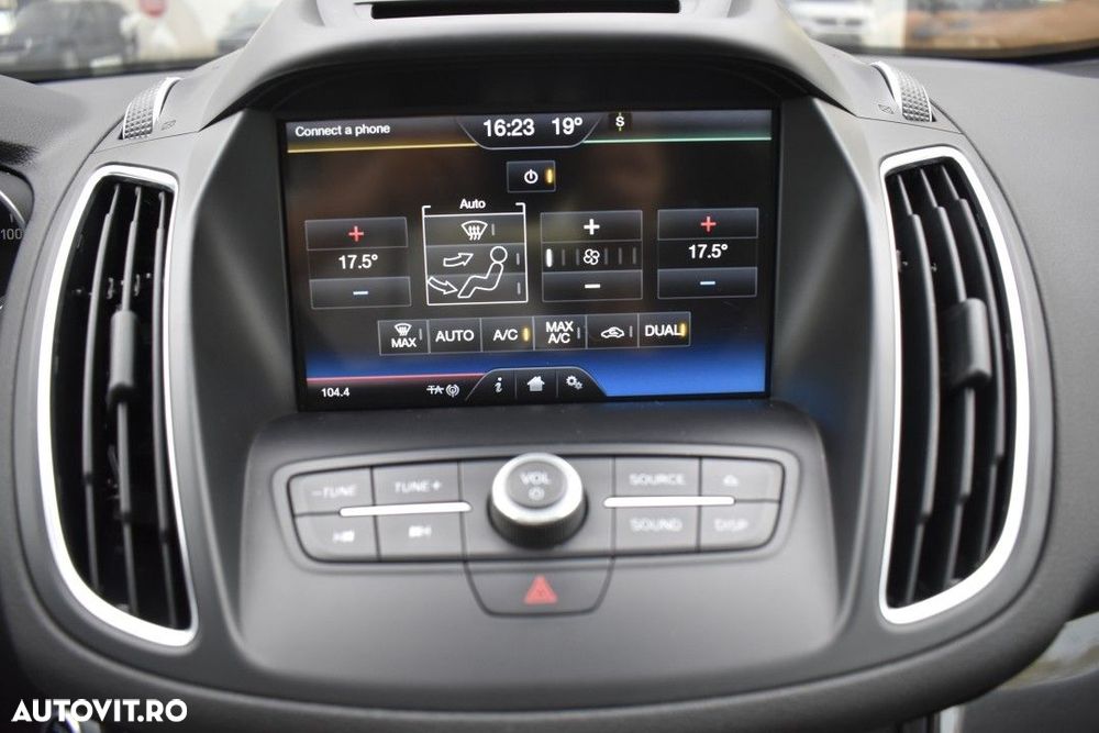 Ford Grand C-Max - 25