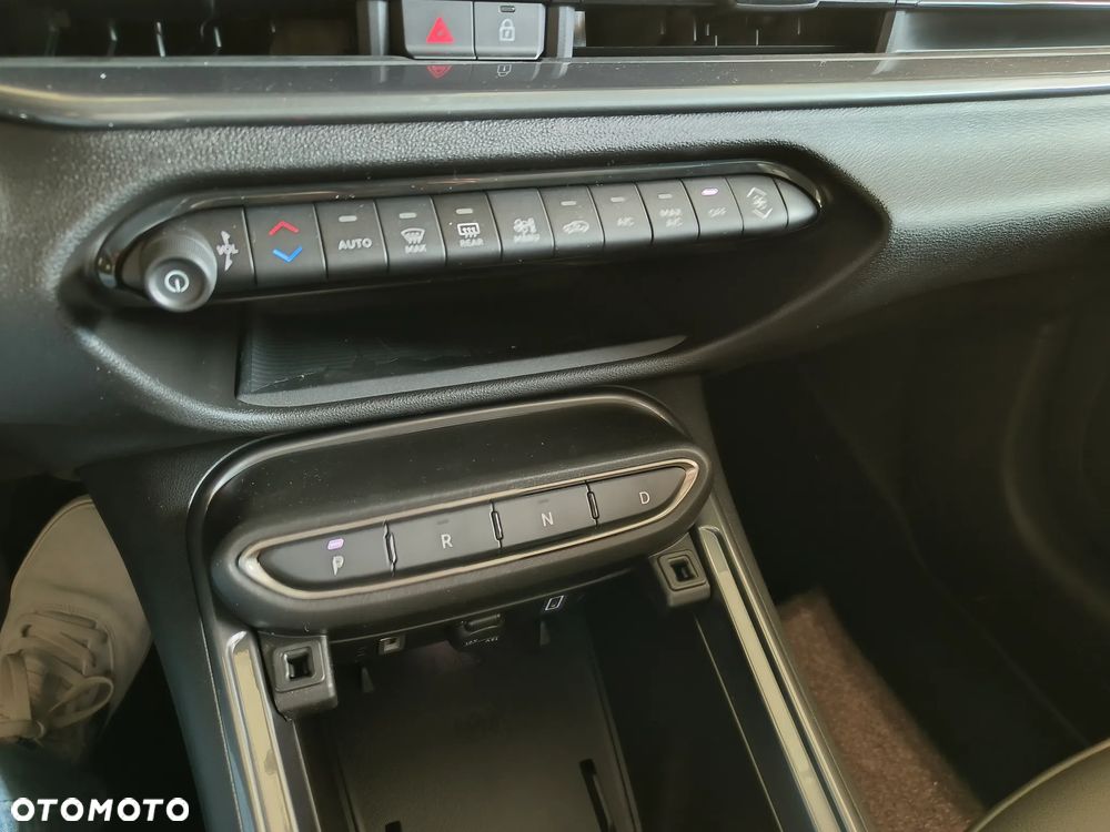 Fiat 600 1.2 Turbo La Prima eDCT - 19