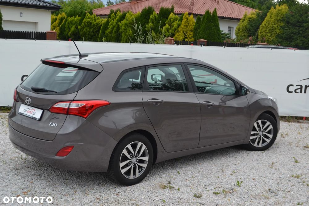 Hyundai i30 - 16