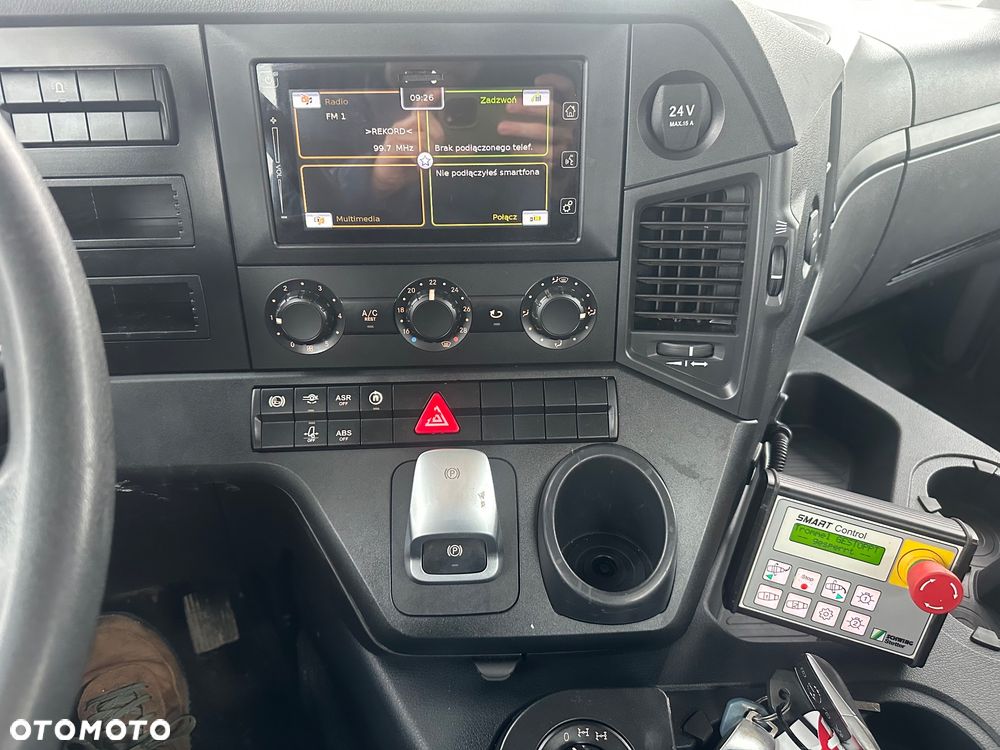 Mercedes-Benz Arosc - 16