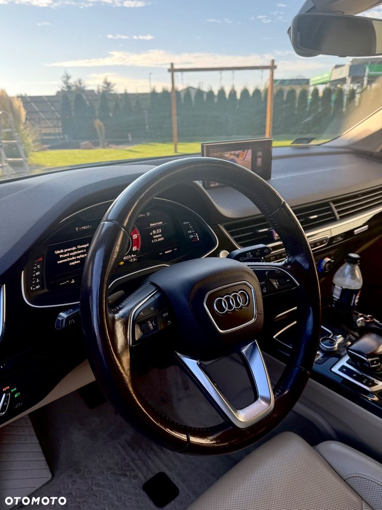 Audi Q7 - 7