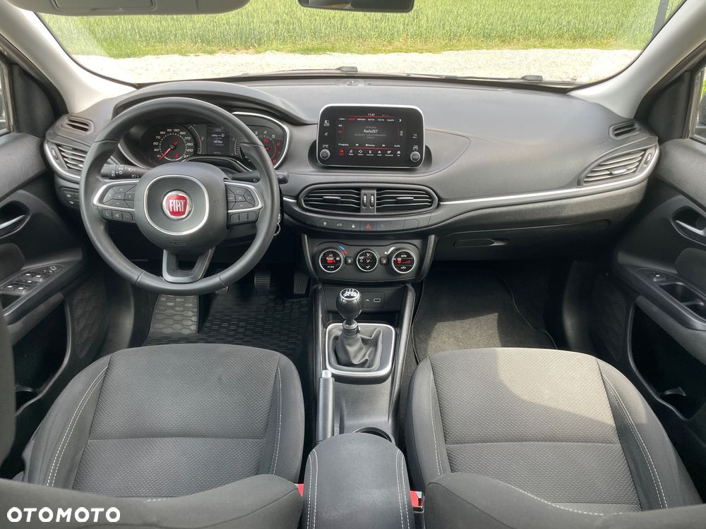 Fiat Tipo 1.4 16V Lounge EU6d - 15