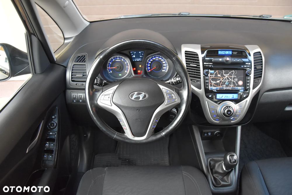 Hyundai ix20 1.4 blue YES - 22