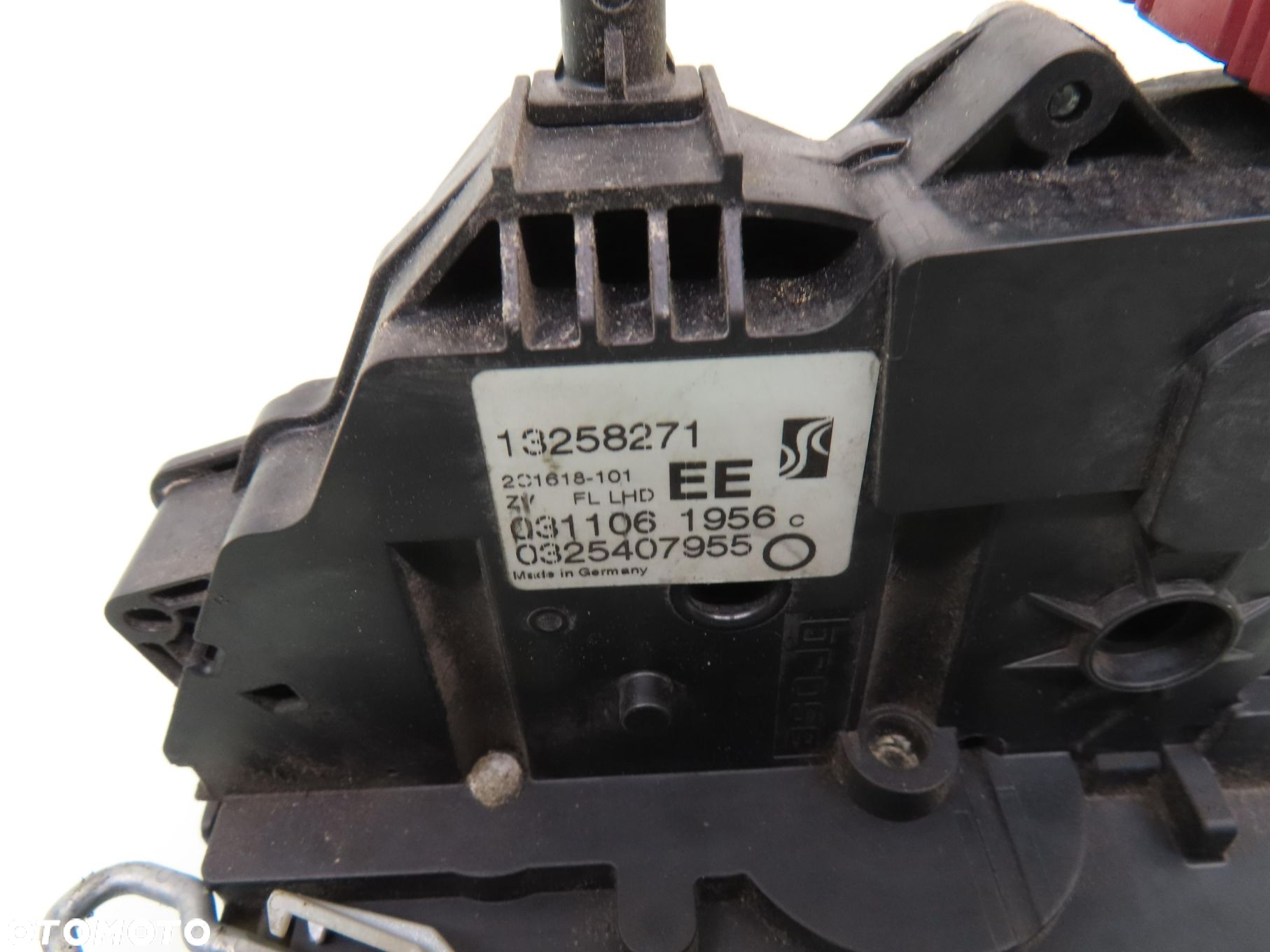 ZAMEK LEWY PRZEDNI OPEL CORSA D 13258271 6PIN - 4