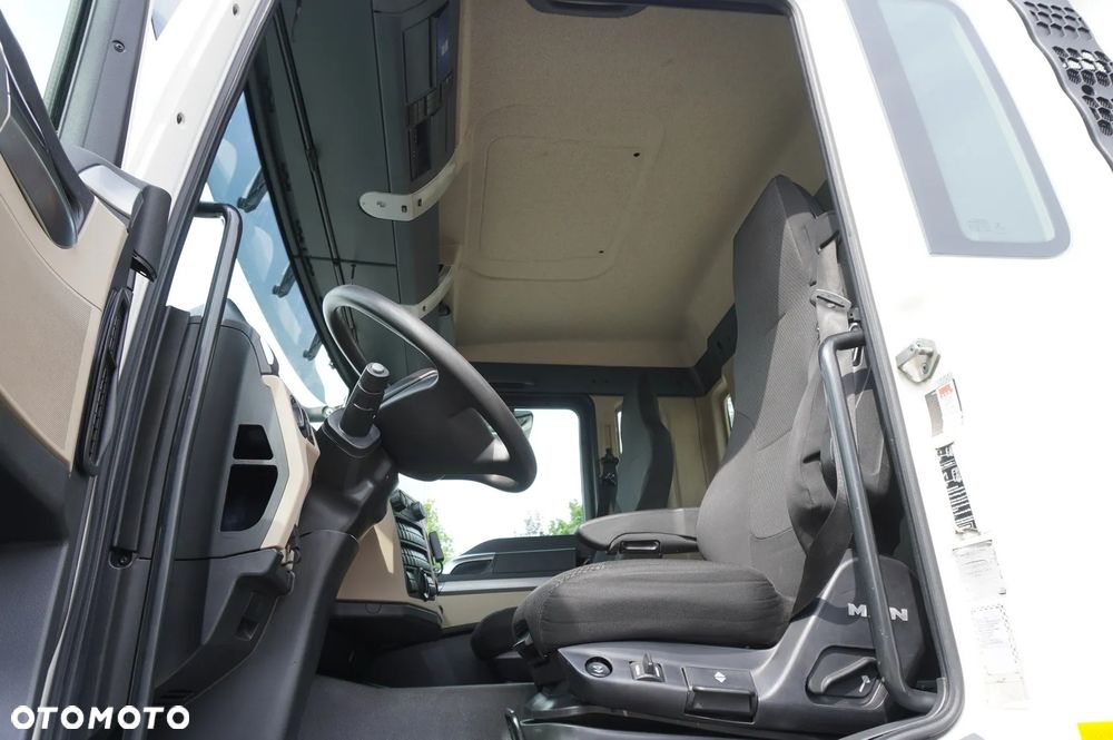 MAN TGS 26.420 6x4 / Fassi F215A.2.24 / Pilot / Rotator / 160 tys. km! / platforma 6.7 m_246474 - 19