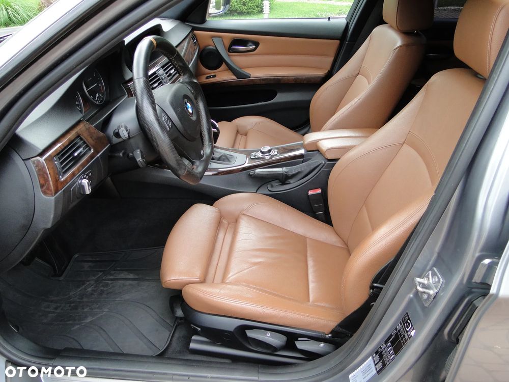 BMW Seria 3 320d Sport-Aut Sport Line - 13