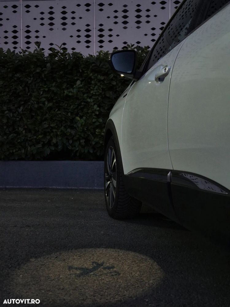 Peugeot 3008 1.2 PureTech Turbo S&S EAT6 GT-Line - 37