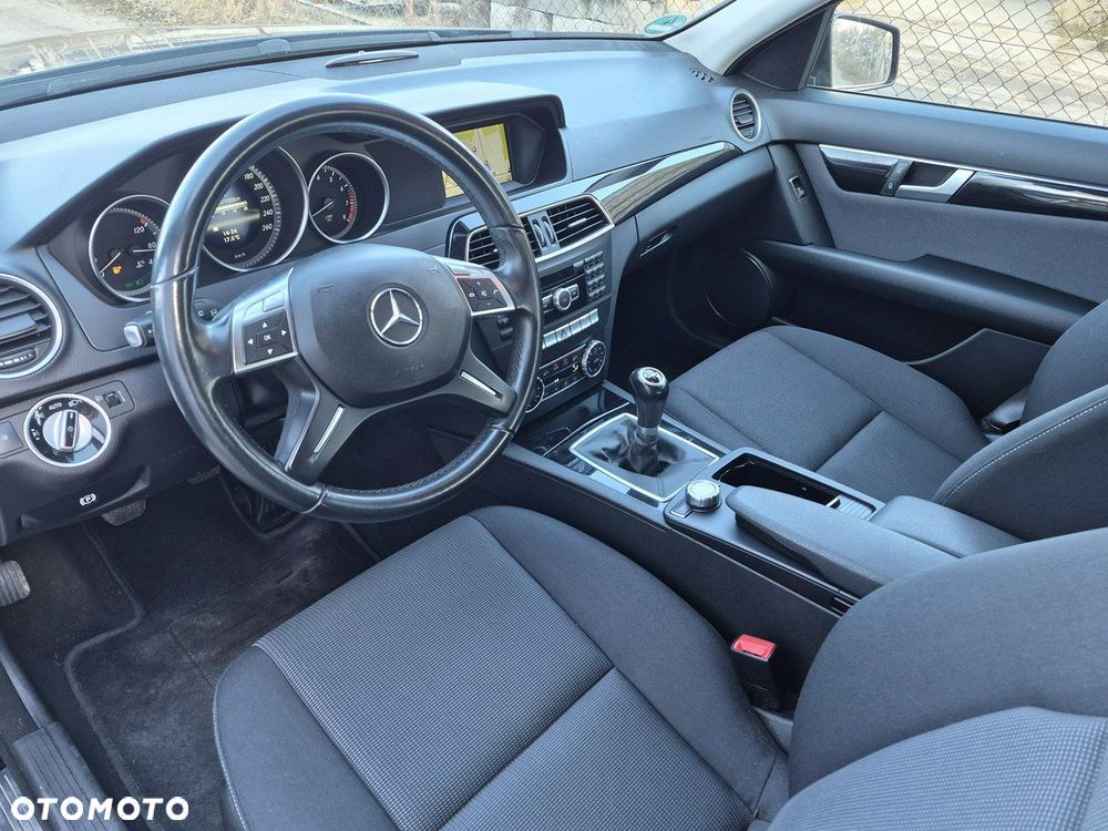 Mercedes-Benz Klasa C - 16