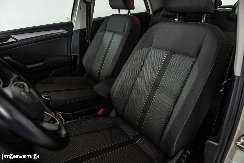 VW T-Roc 1.0 TSI Life - 24