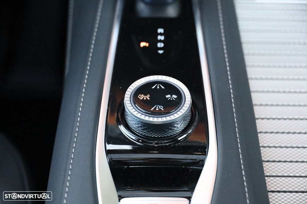MG MGS9 1.5 L Luxury - 32