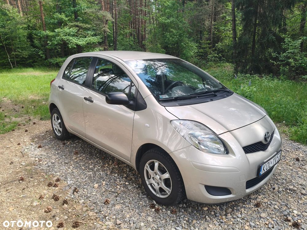 Toyota Yaris 1.0 Terra EU5 - 3