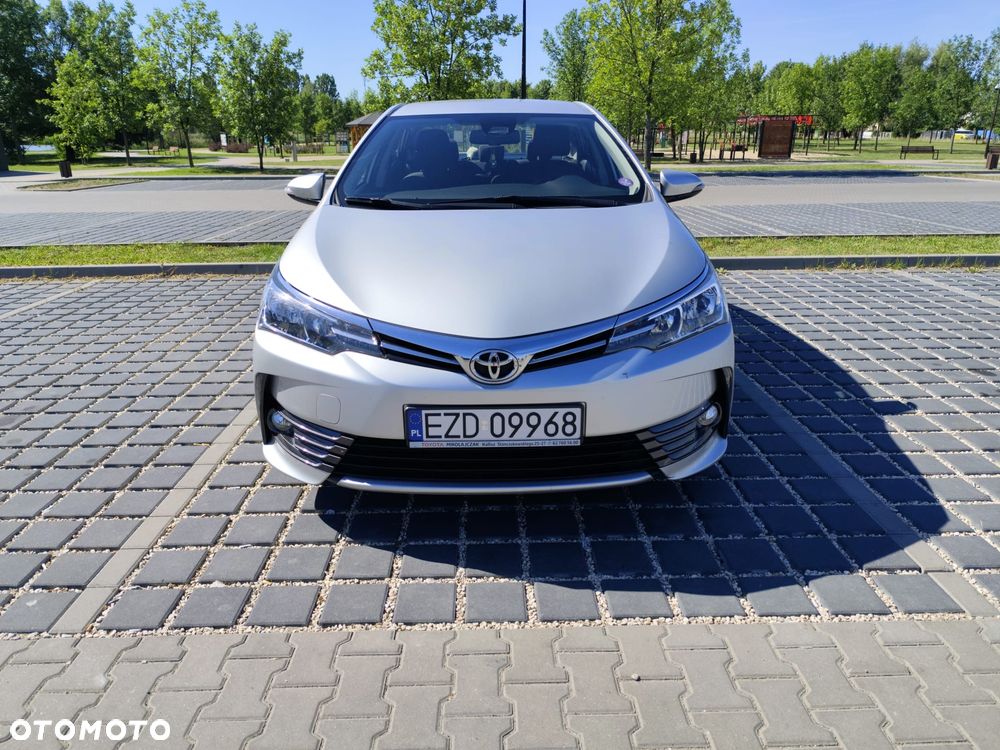 Toyota Corolla 1.6 Comfort - 1