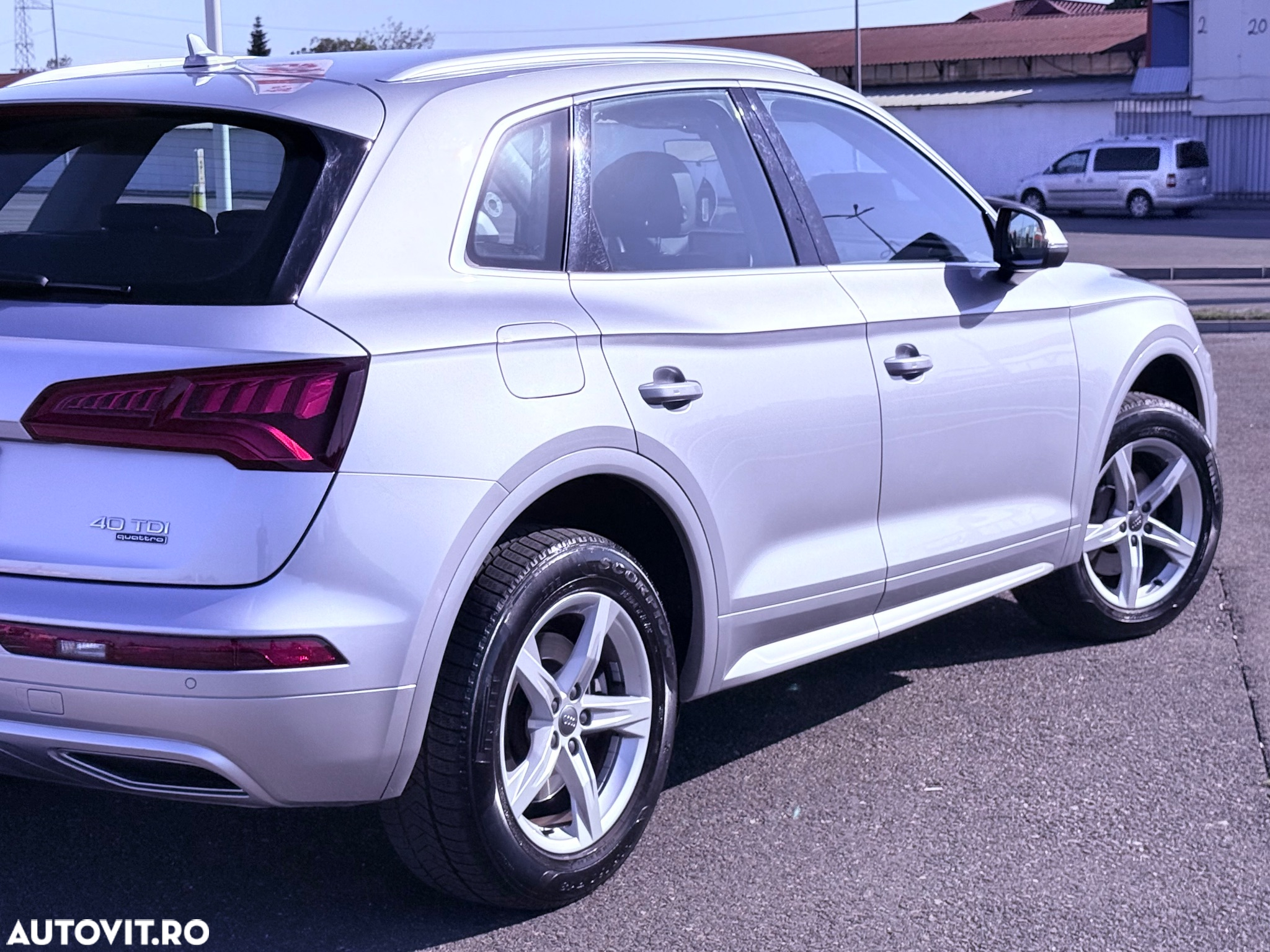 Audi Q5 2.0 40 TDI quattro S tronic Sport - 5