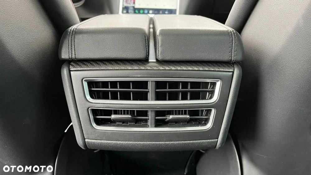 Tesla Model S D - 33