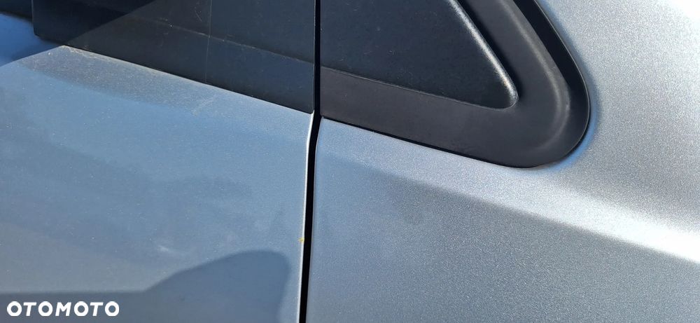 Volkswagen Polo 9N 05- Błotnik Przód Przedni Prawy Kod Lakieru LA7W - 7