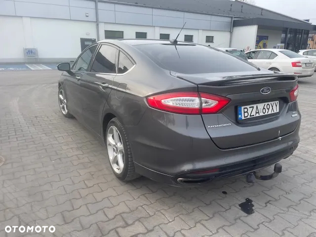Ford Fusion - 7