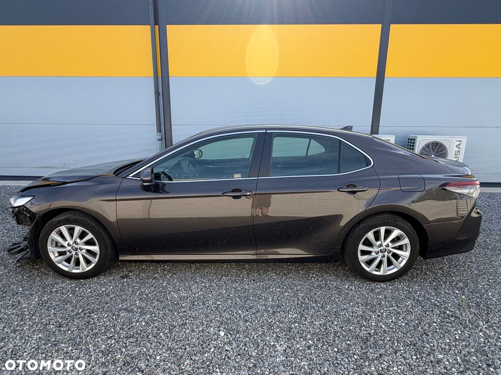 Toyota Camry 2.5 Hybrid Comfort CVT - 19